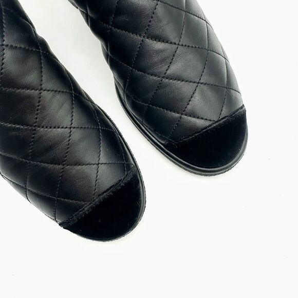 CHANEL Black CC Logo Quilted Ankle Boots Size 39 Velvet Cap Toe Zip Moto Leather - Picture 4 of 13